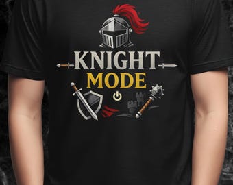 Knight Mode T-Shirt | Mittelalterlicher Helm Wappen, Schild & Lanze Design