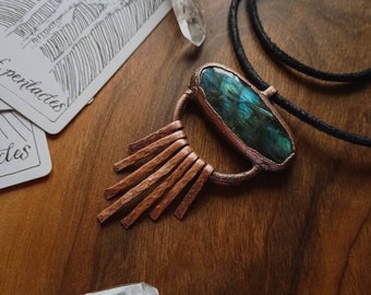 Copper necklace with Labradorite, witchy and earthy