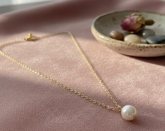 Freshwater Pearl Drop Necklace, 18k Gold Plated Pendant, Minimalist Bridal Jewelry