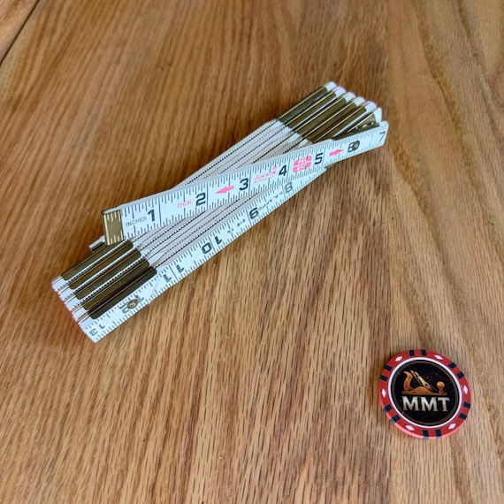 Vintage Lufkin Folding Rule No 066 Red End 72 Inch Wood Carpenter Ruler Brass Joints