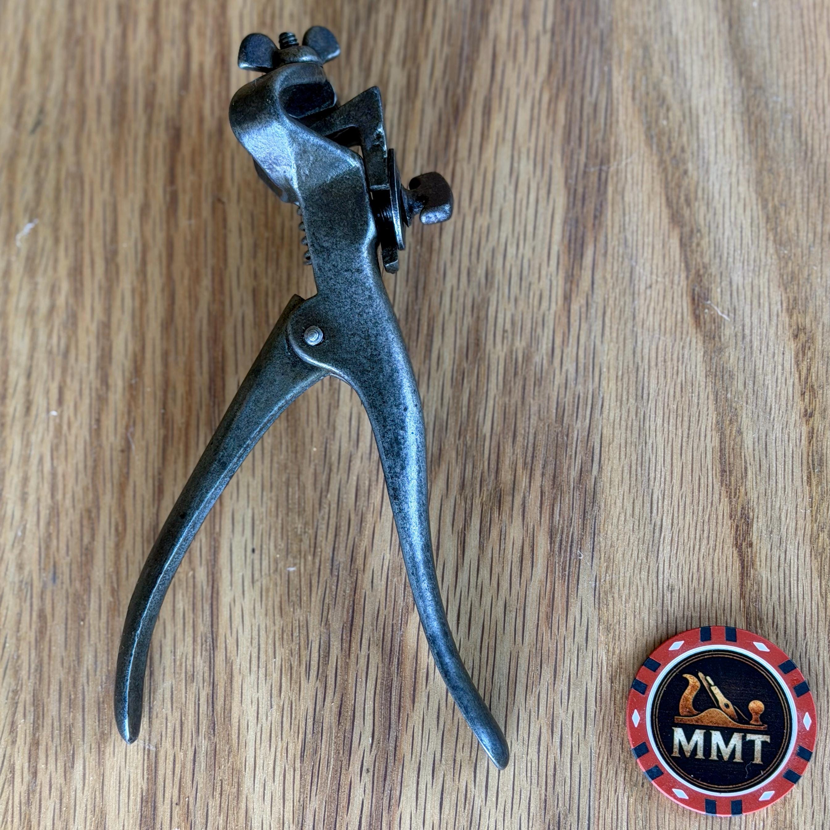Vintage Saw Set Pliers Antique Hand Saw Tooth Setter Adjustable Woodworking Tool