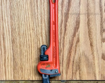 Vintage RIDGID 10" heavy duty pipe wrench – USA made straight plumbing wrench, cleaned & ready to work