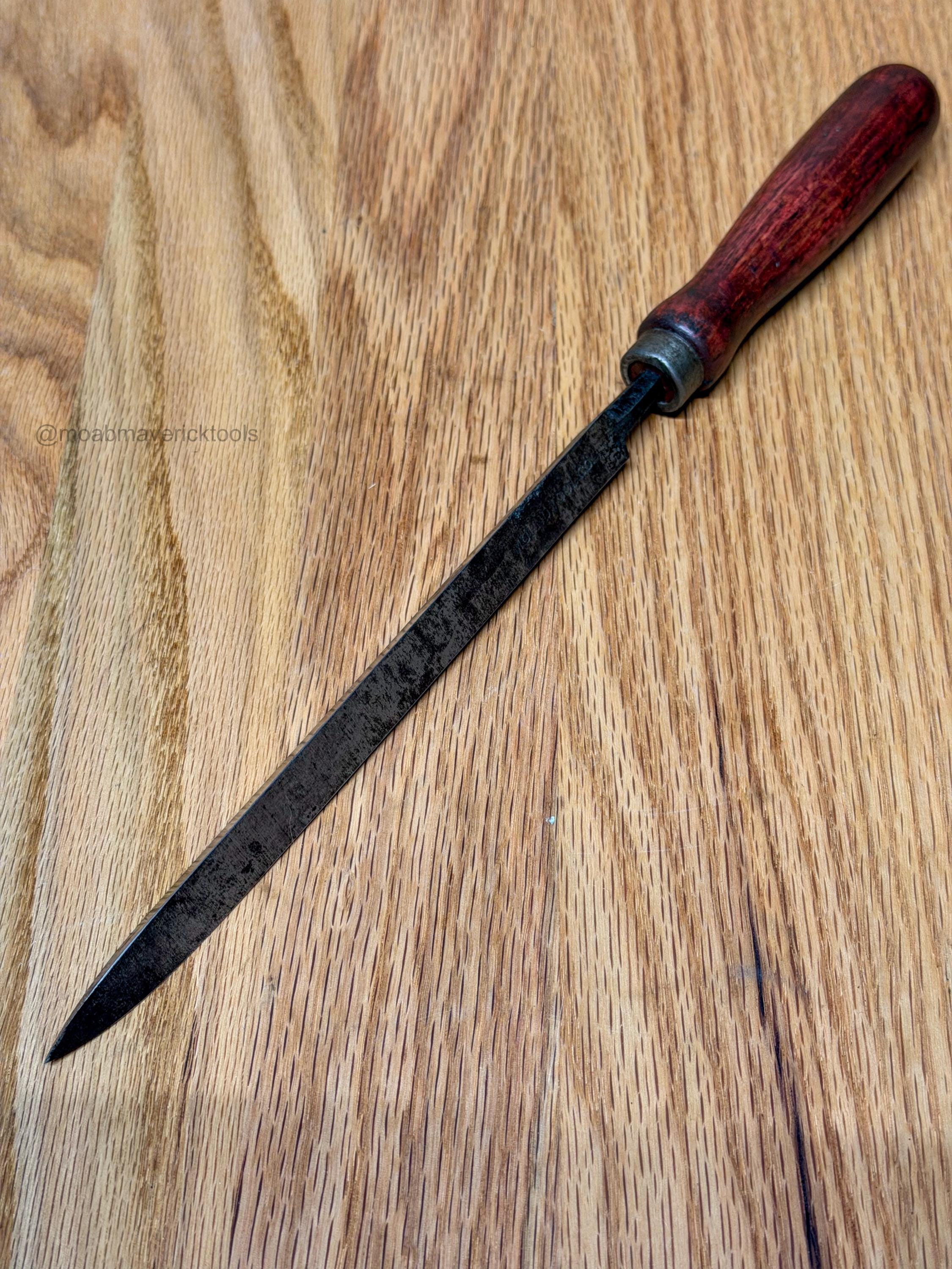 Vintage Triangular Bearing Scraper, Mound Tool Co, St. Louis Marked Machinist Hand Tool
