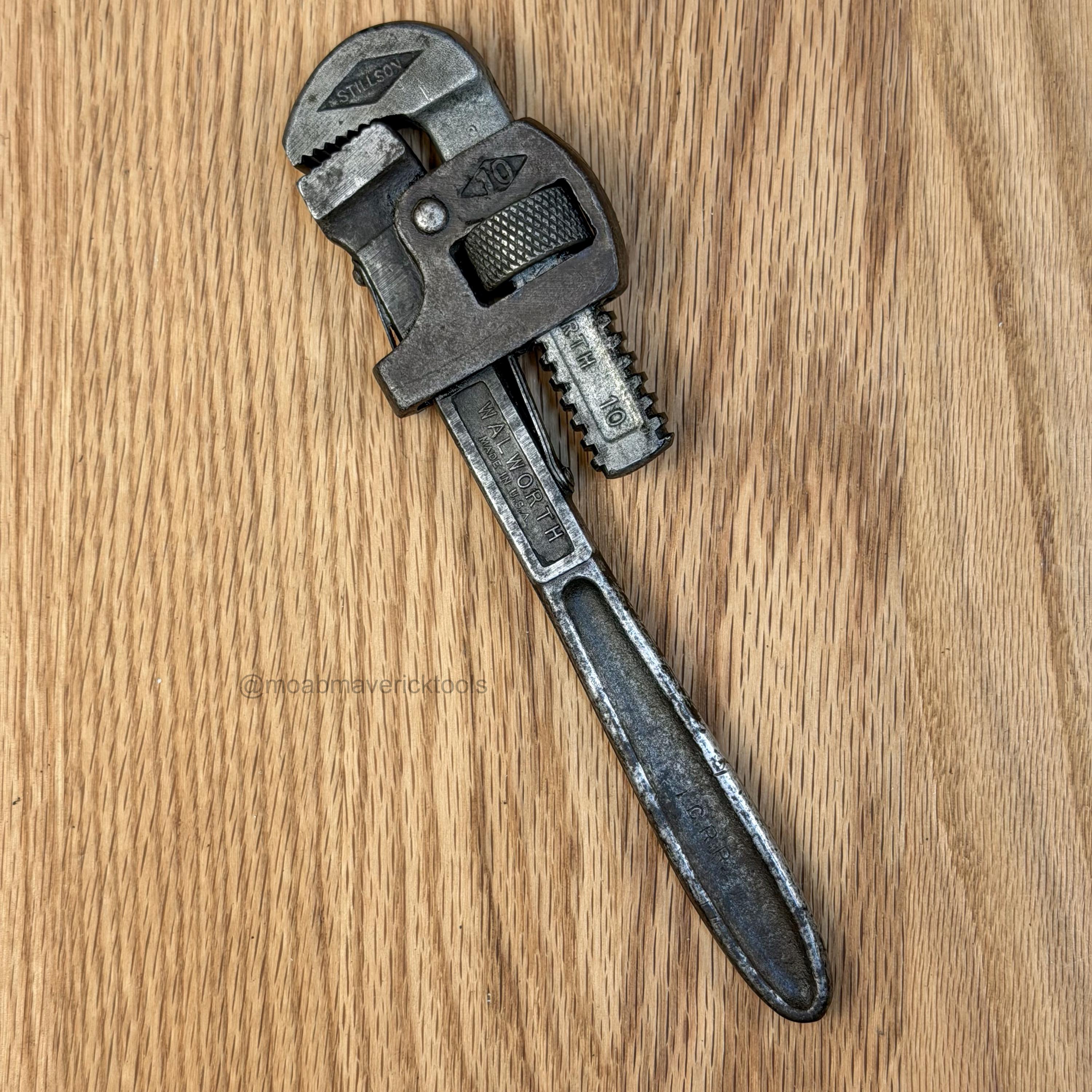 Walworth Genuine Stillson No. 10, 10 Inch Adjustable Pipe Wrench, Industrial Shop Decor