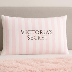 Bonita y cómoda funda de almohada de microfibra inspirada en Victoria's Secret
