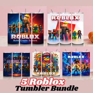 Puede incluir: Un conjunto de cinco vasos de acero inoxidable con diseños de Roblox. Cada vaso presenta diferentes personajes y logotipos de Roblox, con ilustraciones coloridas. Los vasos incluyen una pajita y están diseñados para bebidas frías.