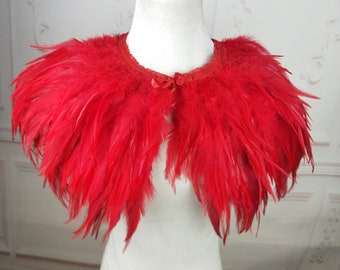 Collier ou cape de plumes rouges de luxe, collier de plumes fantastiques pour événements, costumes, cosplay de carnaval