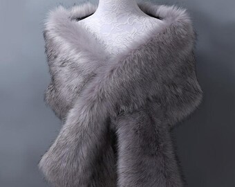 Silver Faux fur bridal wrap, Wedding Fur shrug, Bridal Fur, Fur Wrap, Bridal Faux Fur Stole Fur Shawl Cape