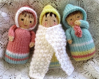 Tiny Knitted Babies - knitted flat on 2 needles - Dk yarn - doll knitting pattern by Toyshelf - PDF Instant Download