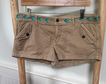 Y2K Hollister Khaki Chino Mini Shorts Size 9 Embroidered Waistband Low Rise VTG
