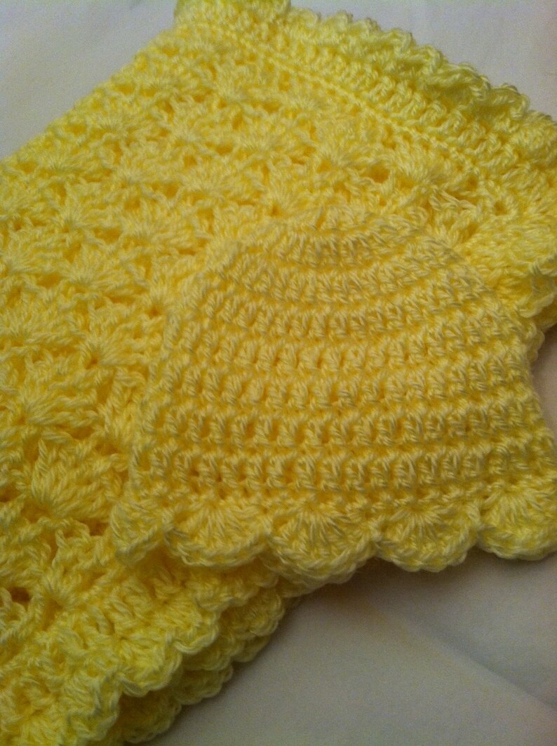 Yellow Baby Afghan, Yellow Baby Blanket,Baby Shower Gift for Baby, Yellow Baby Afghan, Newborn Girl Gift, Baby Afghan, Holiday Gift for Baby image 2