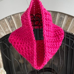 CroCheT PaTteRn, The Becky Cowl Pattern, Crochet Cowl Pattern, Crochet Pattern, Cowl Pattern, Gift for Her, Crochet Gift, Crochet Scarf
