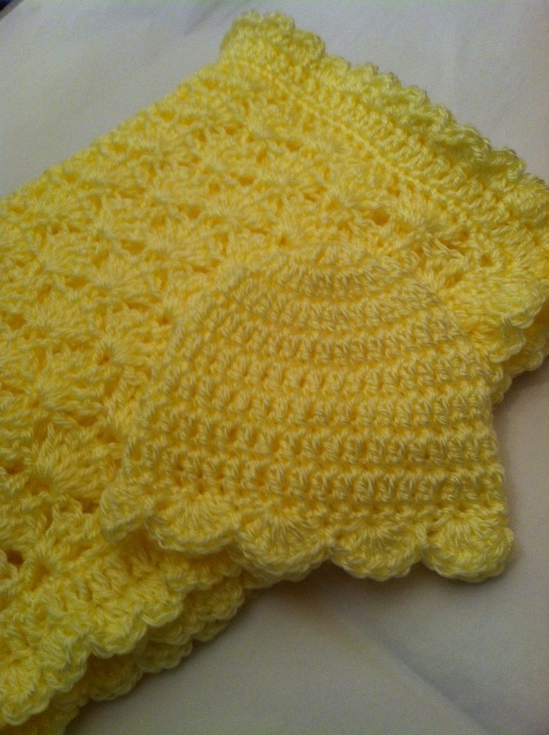 Yellow Baby Afghan, Yellow Baby Blanket,Baby Shower Gift for Baby, Yellow Baby Afghan, Newborn Girl Gift, Baby Afghan, Holiday Gift for Baby image 3