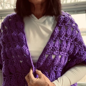 CRoChet PAtTerN, Purple Peacock Shawl Pattern