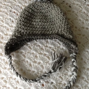 Gray Crochet Hat with Pompon and Earflaps, Soft Gray Hat, Crochet Hat, Baby Hat, Newborn Hat, Baby Girl Hat, Gray Hat, Crochet Baby Hat