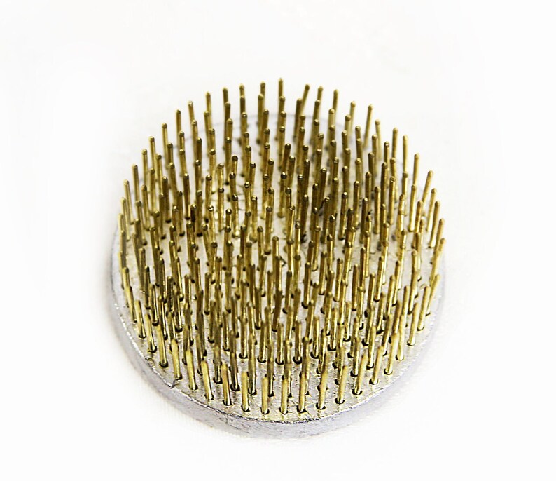 Round Metal Flower Frog Pin Holder 2 the Perfect Gift Etsy