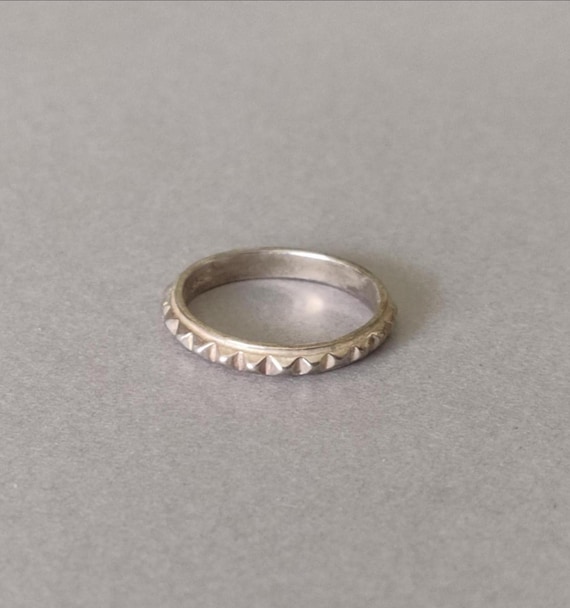 Vintage Sterling Silver Pyramids Stackable Ring S… - image 1