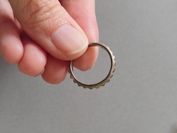 Vintage Sterling Silver Pyramids Stackable Ring S… - image 5