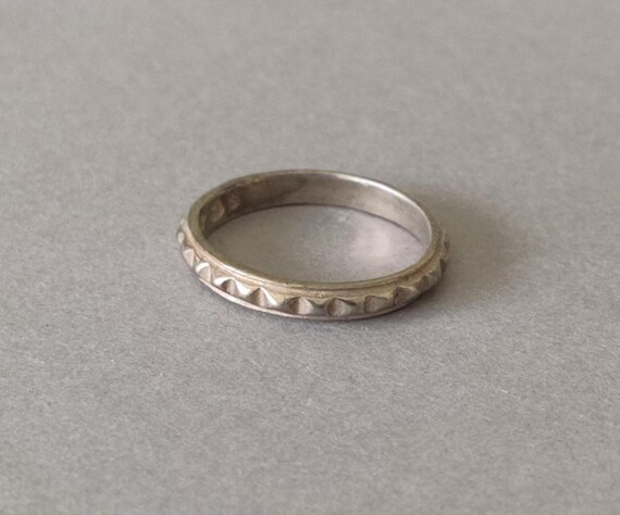 Vintage Sterling Silver Pyramids Stackable Ring S… - image 2