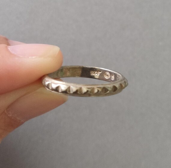 Vintage Sterling Silver Pyramids Stackable Ring S… - image 4