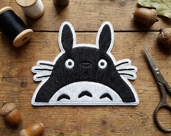 Forest Spirit Totoro Embroidery Patch, Grey Anime Totoro Iron On Badge, Studio Ghibli Fan Art Sew On for Backpacks and Hats