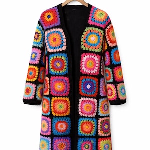 Bunte Oma Square Häkeljacke - Übergroße handgefertigte Wolljacke - Patchwork langer Mantel - Boho-Stil
