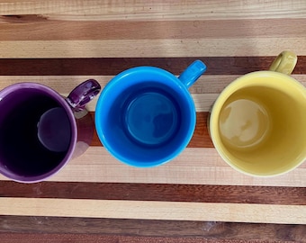 Klassiska Fiestaware-muggar – blandade färger