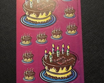 Stickervel Mello Smello chocoladetaart geurend kras- en snuifpapier