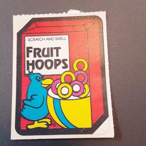 vintage 80's Mello Smellos cereal fruit hoops scratch & sniff sticker module *damaged*