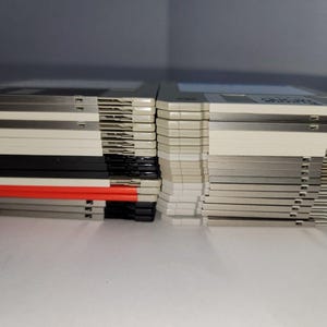 Lot of 32 3.5" Floppy Disks (UNTESTED)