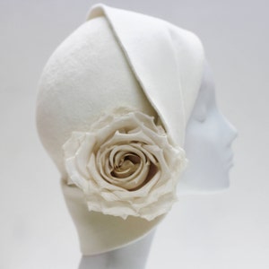 Ivory Felt Cloche Hat ''ANAIS'' with Silk Rose - Wedding Ceremony - Mother of the Bride - Diner en Blanc