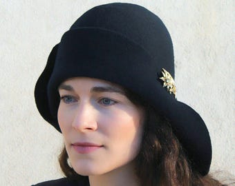 Darkest Navy Felt Cloche Hat ''SERAPHINA DAY '' with Vintage Brooch - Fall Hat - High Fashion