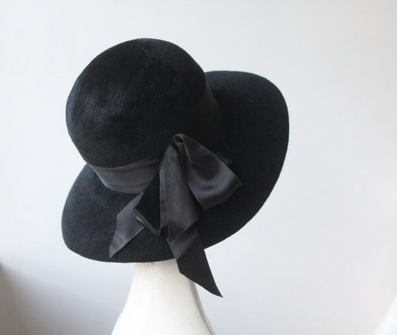 PANDORA Black Felt Cloche Hat With Silk Ribbon, Women display picture 1