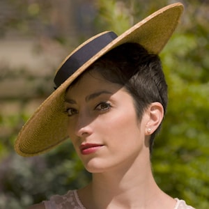 Klassieke strohoed ''SUMMER FROU FROU'' met brede rand - Ladies Wedding Boater - Ascot Event & Kentucky Derby Hat - Mother of the Bride