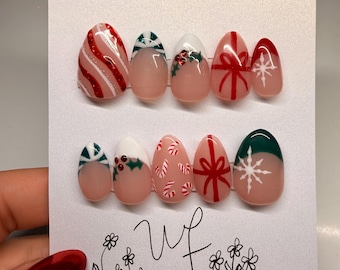 Uñas postizas con temática navideña
