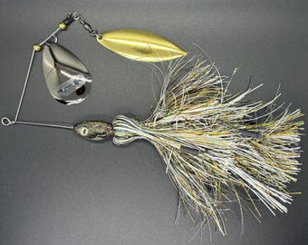 Single 8 w/ Willow - Treble Hooks Seeker Spinnerbait