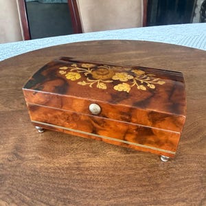 Reuge Sorrento Music Box - Etsy