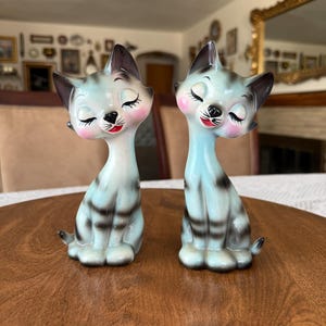 Kitsch Figurine - Etsy