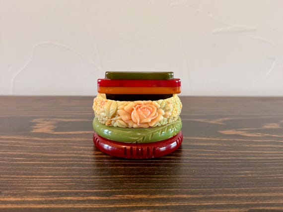 Bakelite/Celluloid Jewelry View 2
