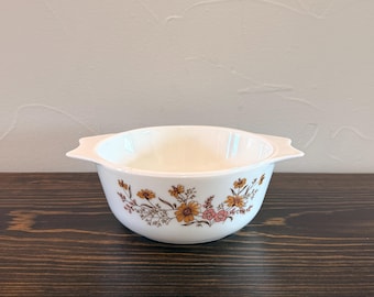 Vintage Pyrex Woodland/Country Autumn Casserole Dish