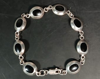 Pulsera de cadena de ónix en plata de ley 925 (marcada con CI), longitud aproximada de 7,25 pulgadas, 14,4 g aproximadamente.