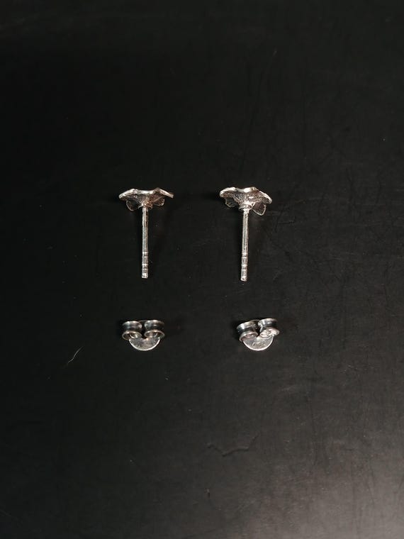 Tiny Sterling Silver Flower Stud Earrings Minimal… - image 16