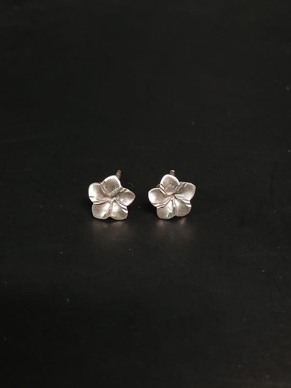 Tiny Sterling Silver Flower Stud Earrings Minimal… - image 13