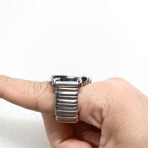Vintage Le Baron Quartz Watch Ring Silver Tone Stretch Band Size 8 image 11