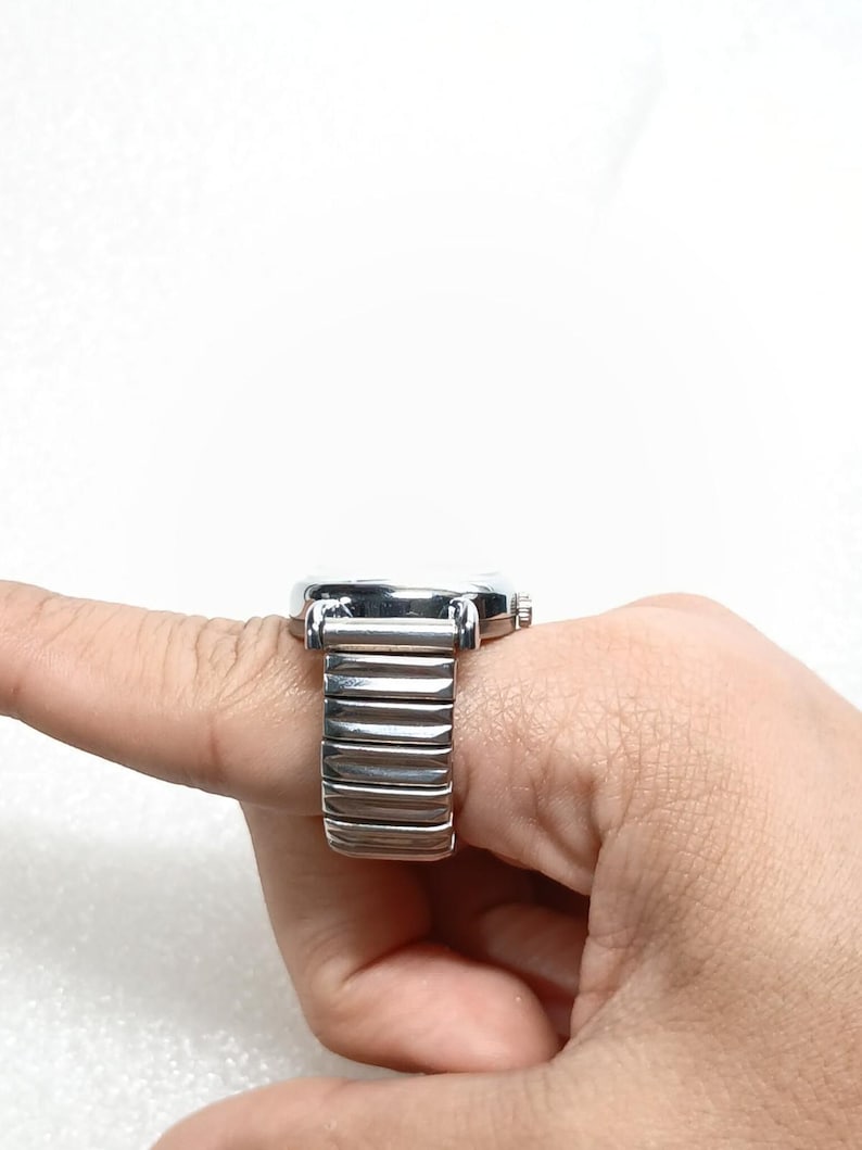 Vintage Le Baron Quartz Watch Ring Silver Tone Stretch Band Size 8 image 11
