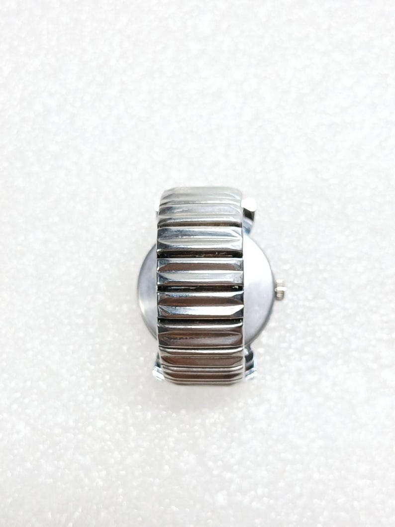Vintage Le Baron Quartz Watch Ring Silver Tone Stretch Band Size 8 image 15