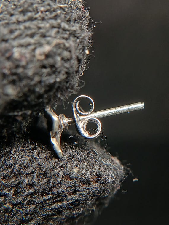 Tiny Sterling Silver Flower Stud Earrings Minimal… - image 12