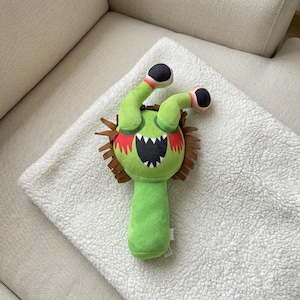 Sprunki Vineria Horror Plush Toy Incredibox Character Green Stuffed Animal Creepy Eye Stalk Soft Doll Kawaii Macabre Gamer Gift Music Game