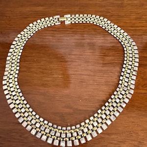 Collar vintage Napier de 20 pulgadas en tonos plata y oro.