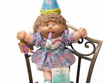 Vintage 1990 NWT Cabbage Patch Kids Birthday Doll